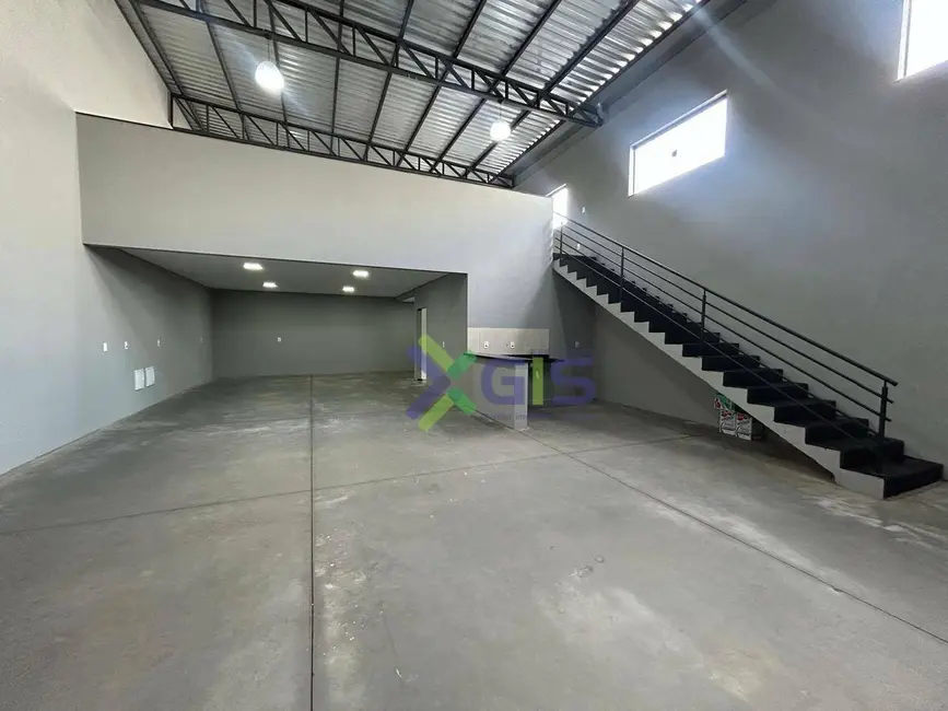 Armazém / Galpão para alugar, 350m2 em Vila São Jorge, Sao Jose Do Rio Preto - SP - imagem 2 Foto 2 de Armazém / Galpão para alugar, 350m2 em Vila São Jorge, Sao Jose Do Rio Preto - SP