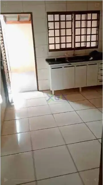 Foto 2 de Casa com 2 quartos para alugar, 200m2 em Sao Jose Do Rio Preto - SP