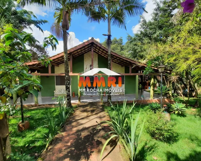 Foto 1 de Chácara com 3 quartos à venda, 400m2 em Aracoiaba Da Serra - SP