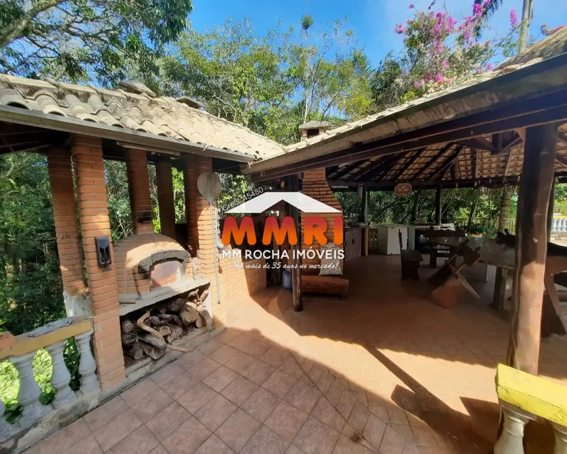 Foto 3 de Chácara com 4 quartos à venda, 1000m2 em Aracoiaba Da Serra - SP