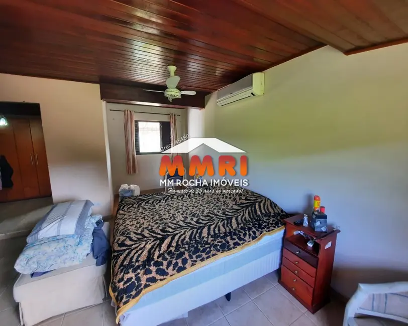 Foto 2 de Chácara com 4 quartos à venda, 1000m2 em Aracoiaba Da Serra - SP