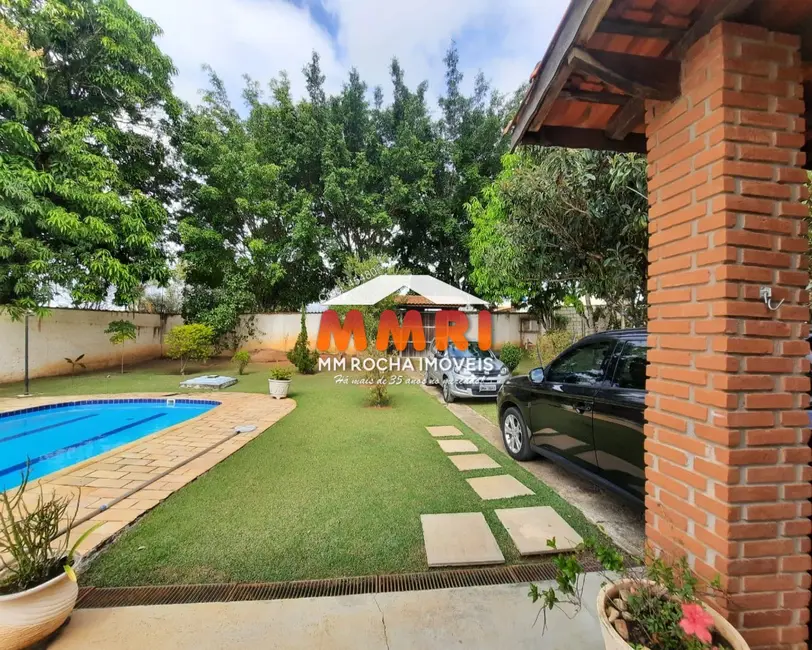 Foto 2 de Chácara com 3 quartos à venda, 256m2 em Aracoiaba Da Serra - SP