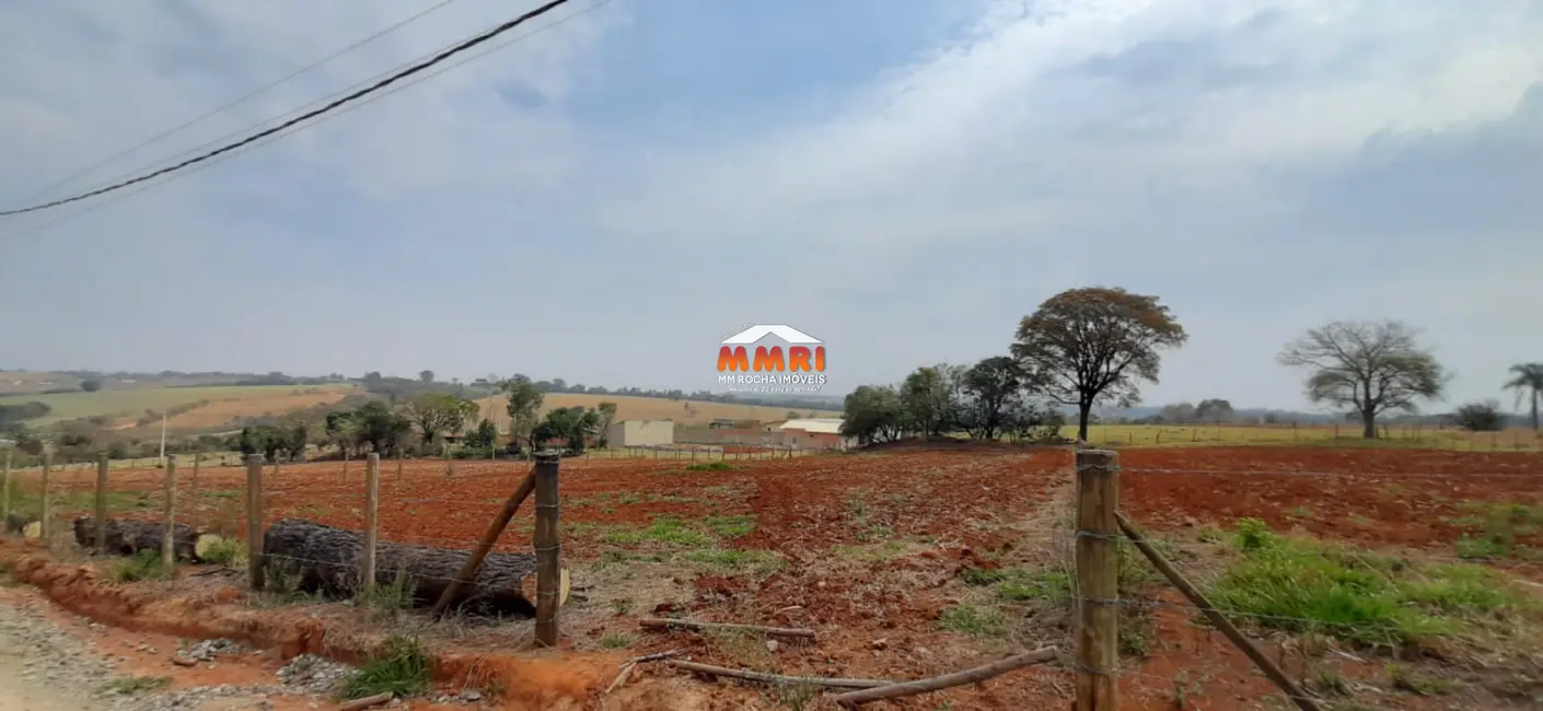 Foto 4 de Terreno / Lote à venda, 2500m2 em Aracoiaba Da Serra - SP