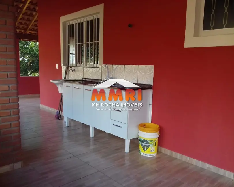 Foto 3 de Chácara com 2 quartos à venda, 214m2 em Aracoiaba Da Serra - SP