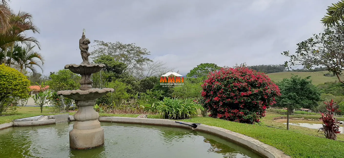 Sítio / Rancho com 3 quartos à venda, 350m2 em Sarapui - SP - imagem 5 Foto 5 de Sítio / Rancho com 3 quartos à venda, 350m2 em Sarapui - SP