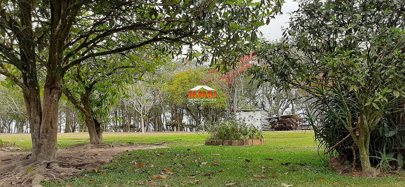 Sítio / Rancho com 3 quartos à venda, 350m2 em Sarapui - SP - imagem 9 Foto 9 de Sítio / Rancho com 3 quartos à venda, 350m2 em Sarapui - SP