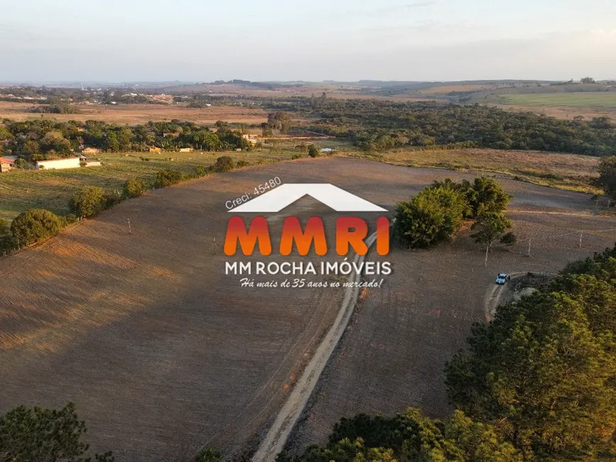 Sítio / Rancho com 3 quartos à venda, 12m2 em Porto, Capela Do Alto - SP - imagem 5 Foto 5 de Sítio / Rancho com 3 quartos à venda, 12m2 em Porto, Capela Do Alto - SP