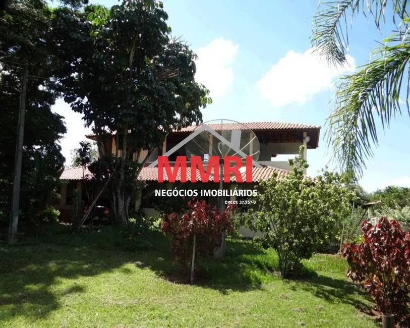 Chácara com 4 quartos à venda, 3100m2 em Iperozinho, Capela Do Alto - SP - imagem 1 Foto 1 de Chácara com 4 quartos à venda, 3100m2 em Iperozinho, Capela Do Alto - SP