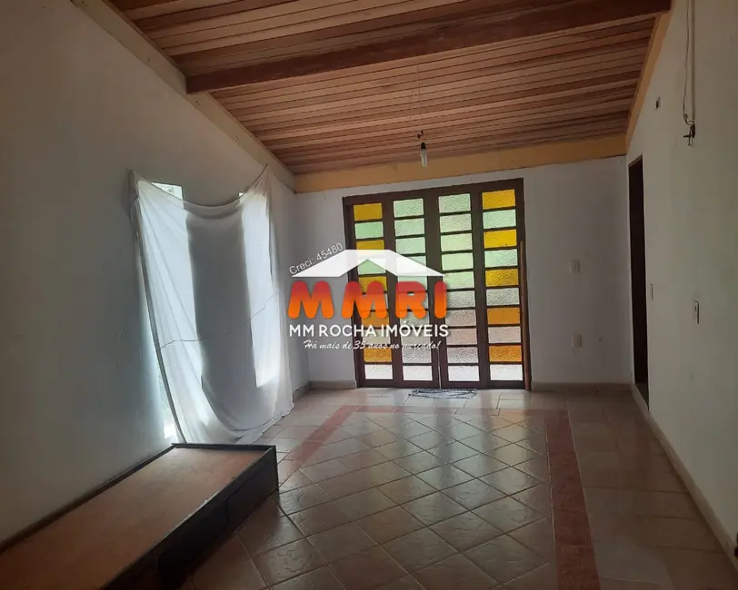 Foto 2 de Chácara com 4 quartos à venda, 265m2 em Aracoiaba Da Serra - SP