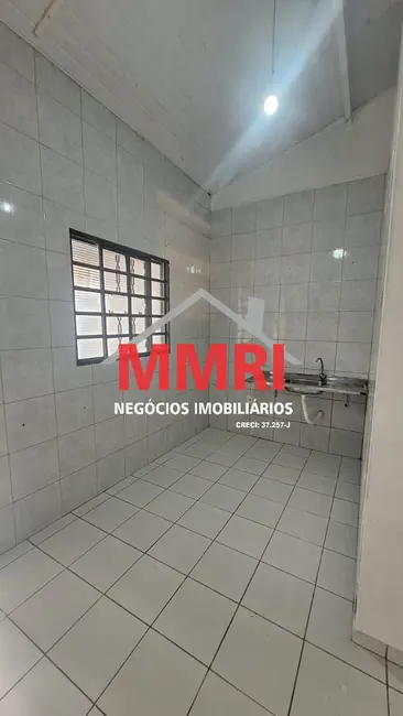 Foto 8 de Casa com 2 quartos à venda e para alugar, 576m2 em Aracoiaba Da Serra - SP