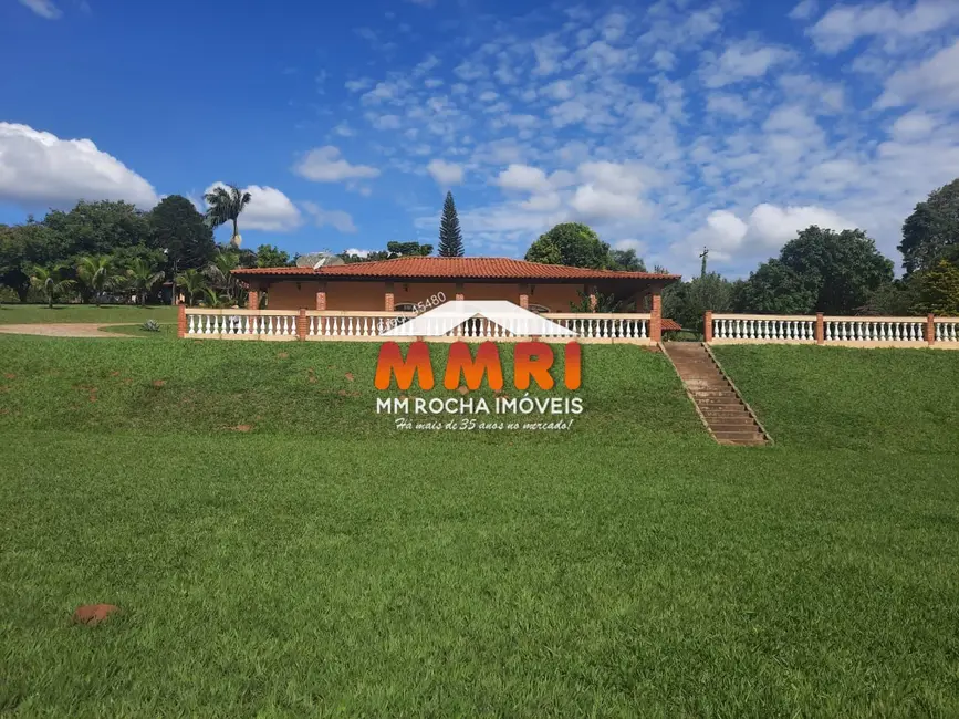 Sítio / Rancho com 3 quartos à venda, 300m2 em Aracoiaba Da Serra - SP - imagem 7 Foto 7 de Sítio / Rancho com 3 quartos à venda, 300m2 em Aracoiaba Da Serra - SP