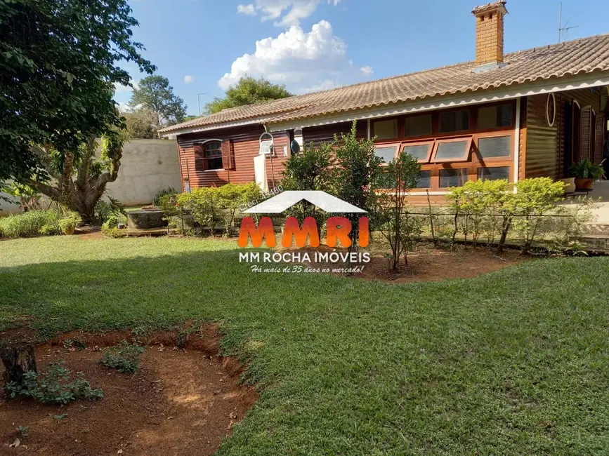 Foto 3 de Chácara com 3 quartos à venda, 110m2 em Centro, Aracoiaba Da Serra - SP