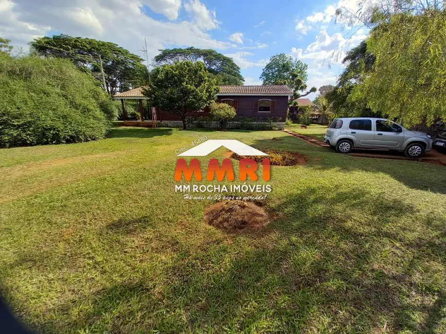 Foto 11 de Chácara com 3 quartos à venda, 110m2 em Centro, Aracoiaba Da Serra - SP