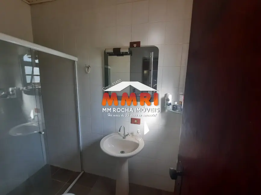 Foto 22 de Chácara com 3 quartos à venda, 110m2 em Centro, Aracoiaba Da Serra - SP