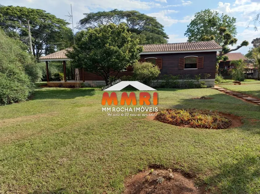 Foto 12 de Chácara com 3 quartos à venda, 110m2 em Centro, Aracoiaba Da Serra - SP