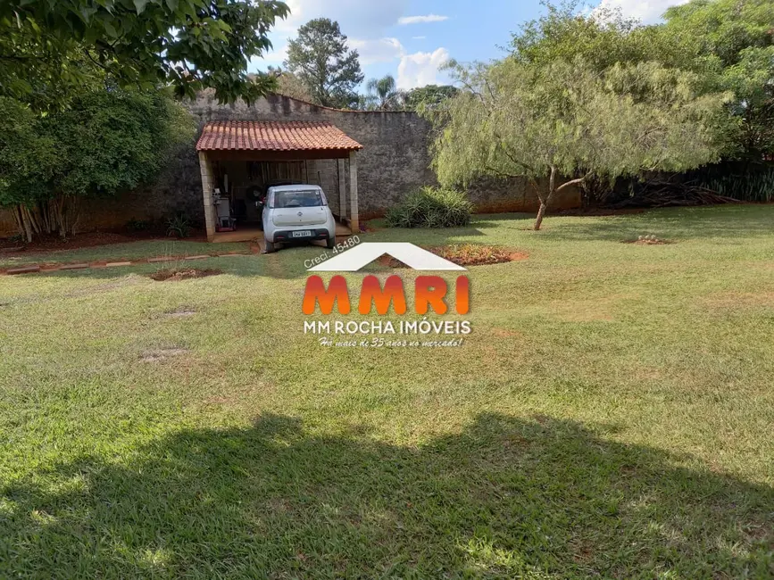 Foto 14 de Chácara com 3 quartos à venda, 110m2 em Centro, Aracoiaba Da Serra - SP