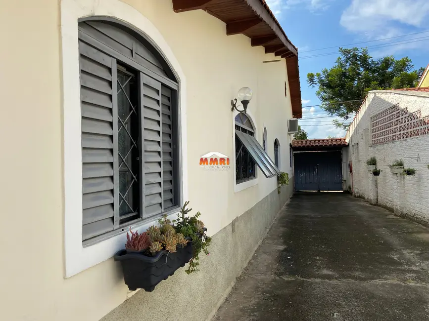 Foto 6 de Casa com 3 quartos à venda, 117m2 em Centro, Aracoiaba Da Serra - SP