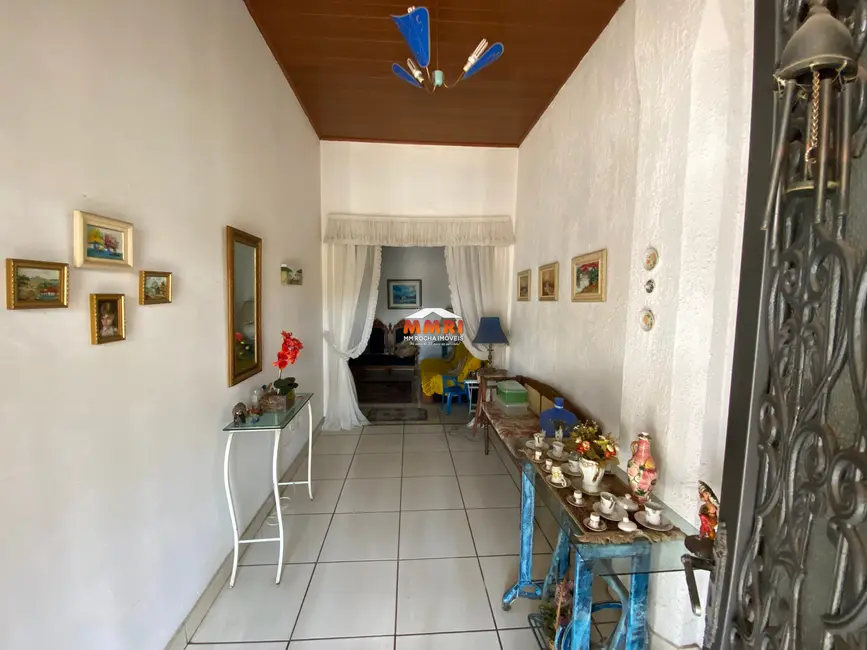 Foto 3 de Casa com 3 quartos à venda, 117m2 em Centro, Aracoiaba Da Serra - SP