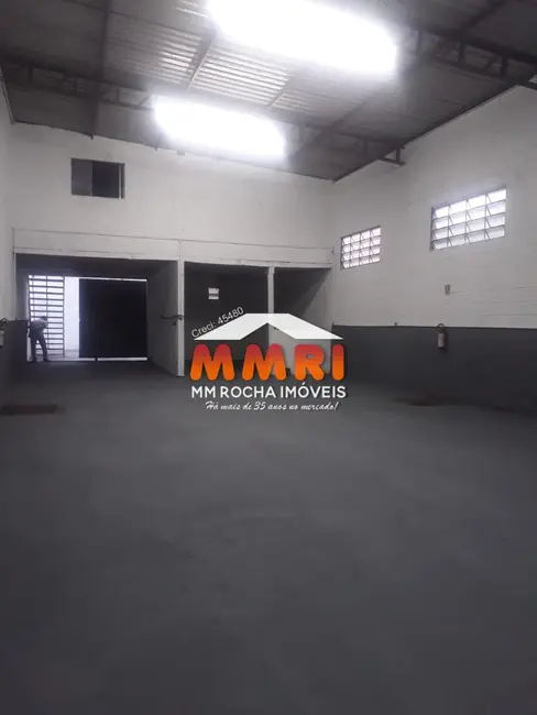 Foto 6 de Armazém / Galpão à venda, 216m2 em Vila Santo Antônio, Votorantim - SP