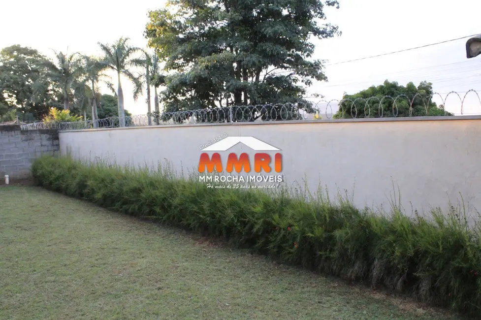 Foto 8 de Chácara com 4 quartos à venda, 350m2 em Aracoiaba Da Serra - SP