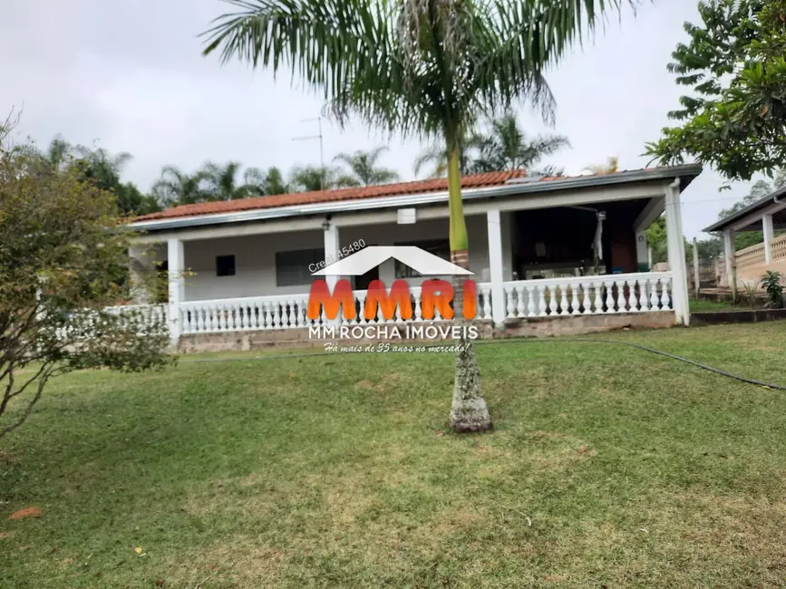 Foto 1 de Sítio / Rancho com 3 quartos à venda, 90m2 em Aracoiaba Da Serra - SP