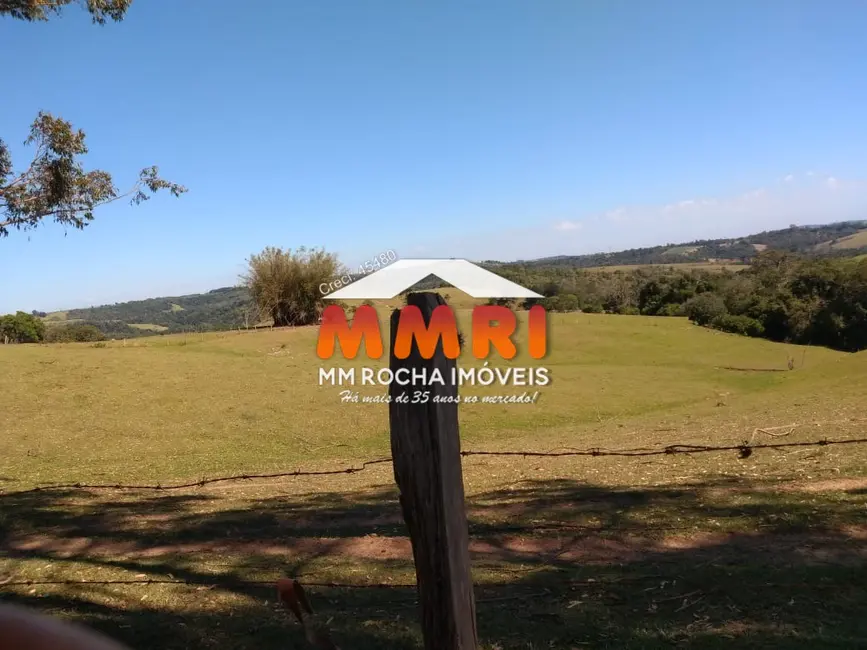 Fazenda / Haras à venda, 162m2 em Sarapui - SP - imagem 6 Foto 6 de Fazenda / Haras à venda, 162m2 em Sarapui - SP