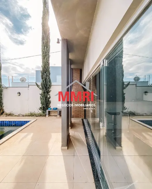 Foto 4 de Casa com 2 quartos à venda e para alugar, 138m2 em Aracoiaba Da Serra - SP