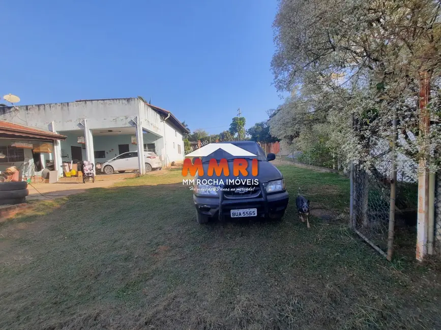 Foto 6 de Chácara com 4 quartos à venda, 1050m2 em Aracoiaba Da Serra - SP