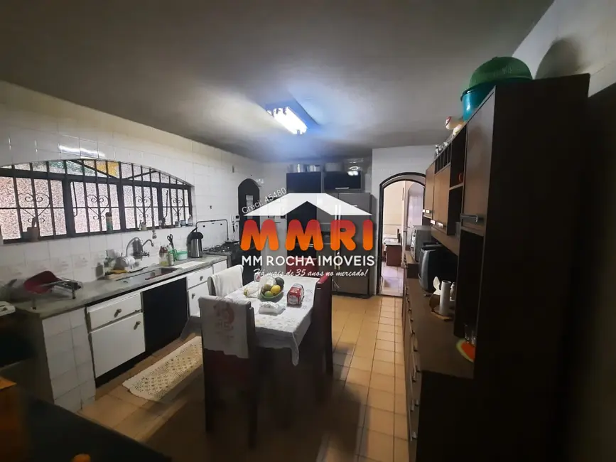 Foto 9 de Chácara com 3 quartos à venda e para alugar, 206m2 em Aracoiaba Da Serra - SP