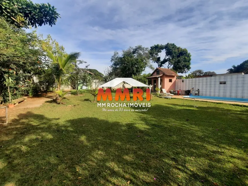 Foto 5 de Chácara com 3 quartos à venda e para alugar, 206m2 em Aracoiaba Da Serra - SP