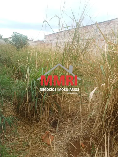 Foto 3 de Terreno / Lote à venda, 346m2 em Aracoiaba Da Serra - SP