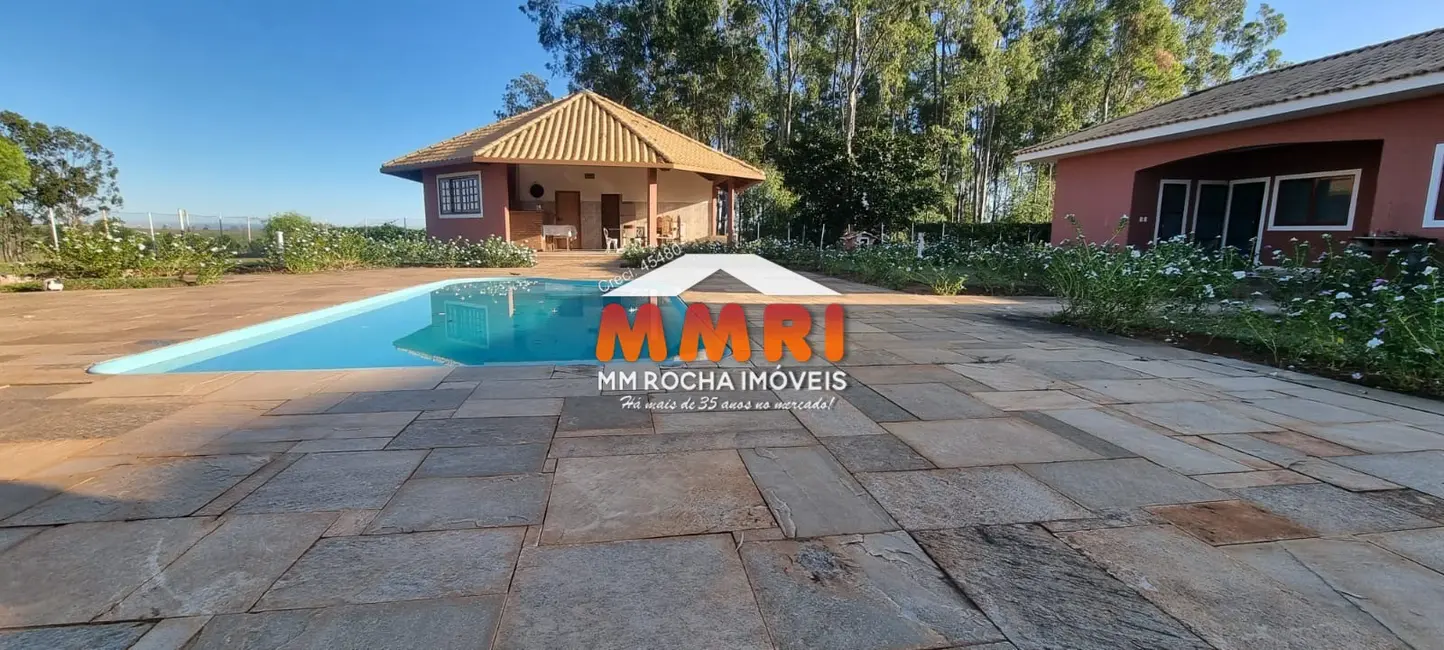 Foto 2 de Fazenda / Haras com 7 quartos à venda, 3036m2 em Serranopolis - GO