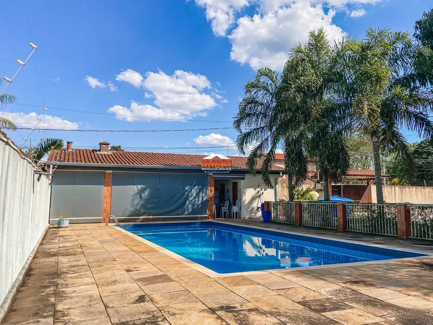 Chácara com 7 quartos à venda, 500m2 em Aracoiaba Da Serra - SP - imagem 9 Foto 9 de Chácara com 7 quartos à venda, 500m2 em Aracoiaba Da Serra - SP