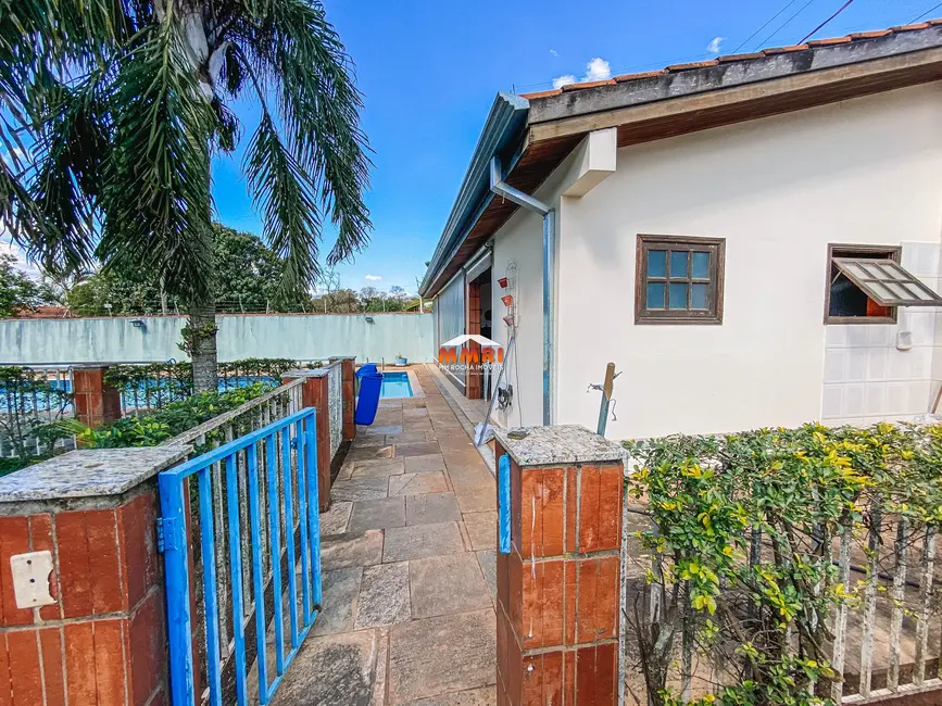 Chácara com 7 quartos à venda, 500m2 em Aracoiaba Da Serra - SP - imagem 6 Foto 6 de Chácara com 7 quartos à venda, 500m2 em Aracoiaba Da Serra - SP