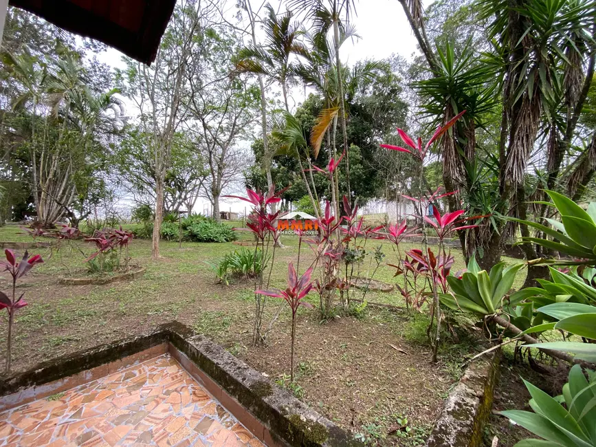 Sítio / Rancho com 3 quartos à venda, 450m2 em Aracoiaba Da Serra - SP - imagem 6 Foto 6 de Sítio / Rancho com 3 quartos à venda, 450m2 em Aracoiaba Da Serra - SP