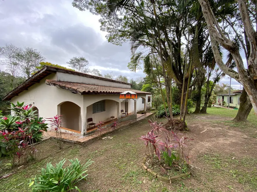 Sítio / Rancho com 3 quartos à venda, 450m2 em Aracoiaba Da Serra - SP - imagem 9 Foto 9 de Sítio / Rancho com 3 quartos à venda, 450m2 em Aracoiaba Da Serra - SP