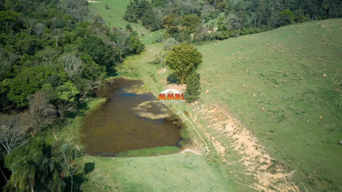 Foto 9 de Sítio / Rancho com 2 quartos à venda, 600m2 em Aracoiaba Da Serra - SP