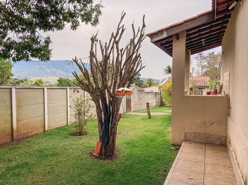 Foto 3 de Chácara com 3 quartos à venda, 1000m2 em Aracoiaba Da Serra - SP