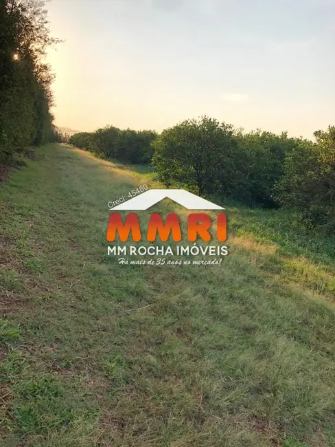 Foto 5 de Fazenda / Haras à venda, 953m2 em Jardim Caiubi, Itaquaquecetuba - SP