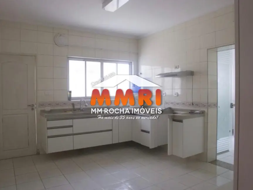 Foto 9 de Casa com 4 quartos à venda, 251m2 em Centro, Registro - SP