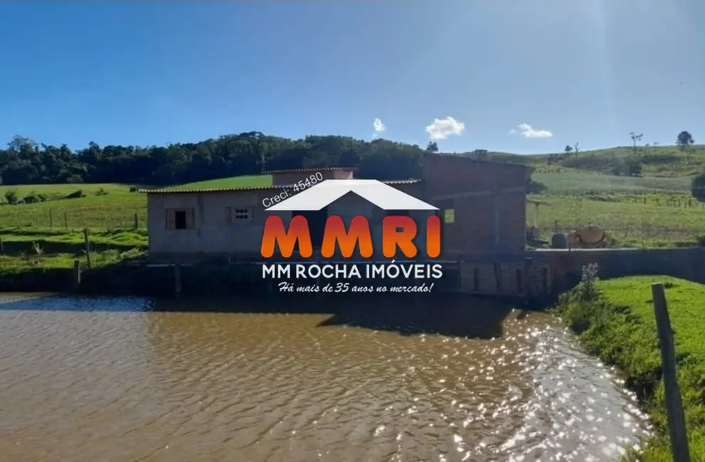 Foto 3 de Sítio / Rancho à venda, 30m2 em Angatuba - SP