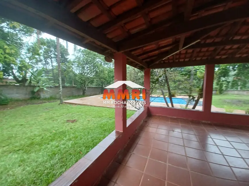 Chácara com 4 quartos à venda, 3000m2 em Aracoiaba Da Serra - SP - imagem 3 Foto 3 de Chácara com 4 quartos à venda, 3000m2 em Aracoiaba Da Serra - SP