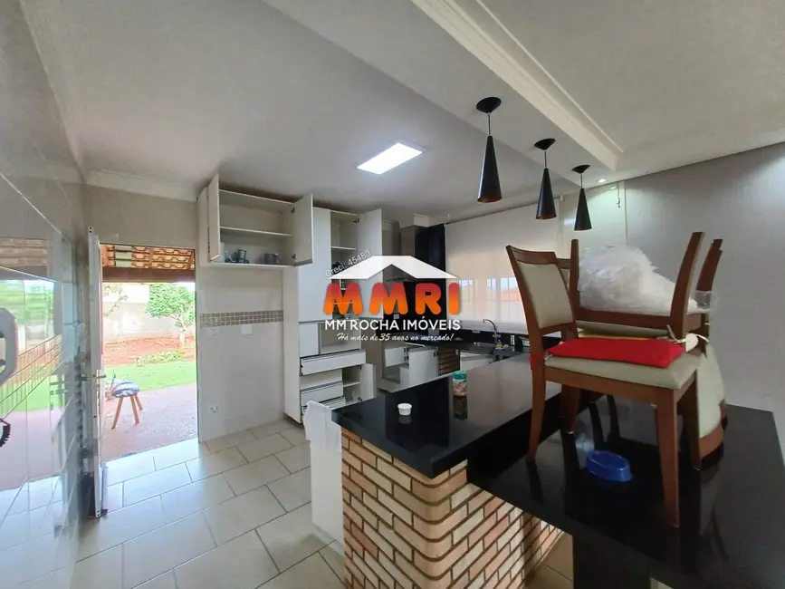 Foto 8 de Chácara com 3 quartos à venda, 200m2 em Aracoiaba Da Serra - SP