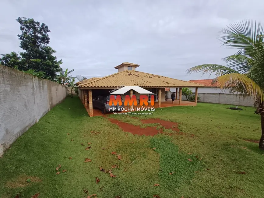 Foto 4 de Chácara com 3 quartos à venda, 200m2 em Aracoiaba Da Serra - SP