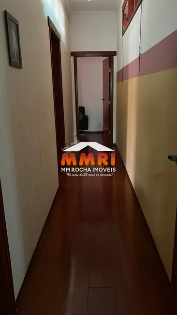 Foto 6 de Casa com 3 quartos à venda, 500m2 em Centro, Capela Do Alto - SP