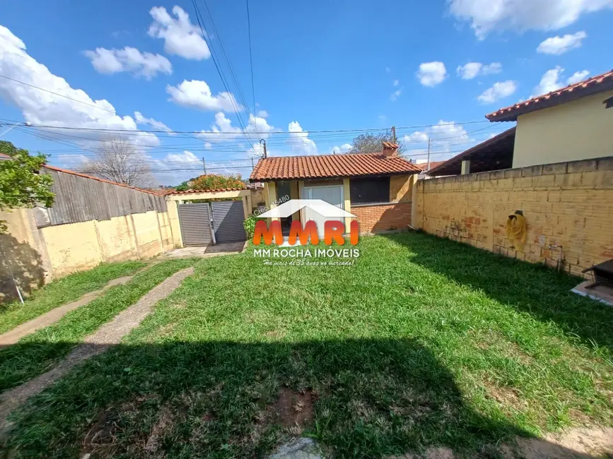 Foto 2 de Casa com 2 quartos à venda, 300m2 em Centro, Aracoiaba Da Serra - SP