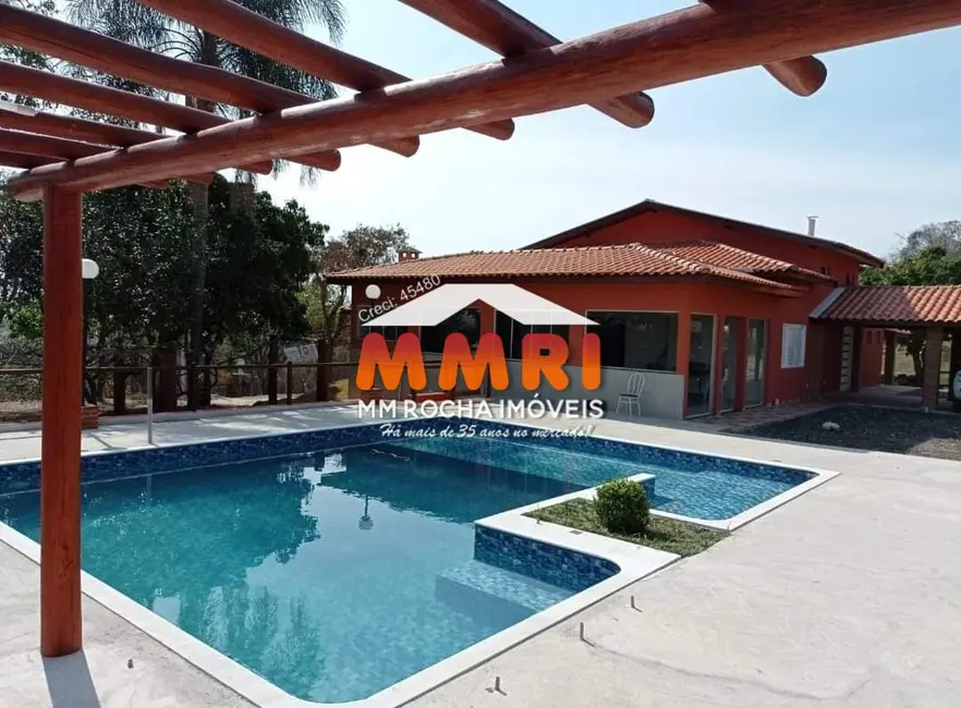 Foto 1 de Chácara com 4 quartos à venda, 300m2 em Capela Do Alto - SP