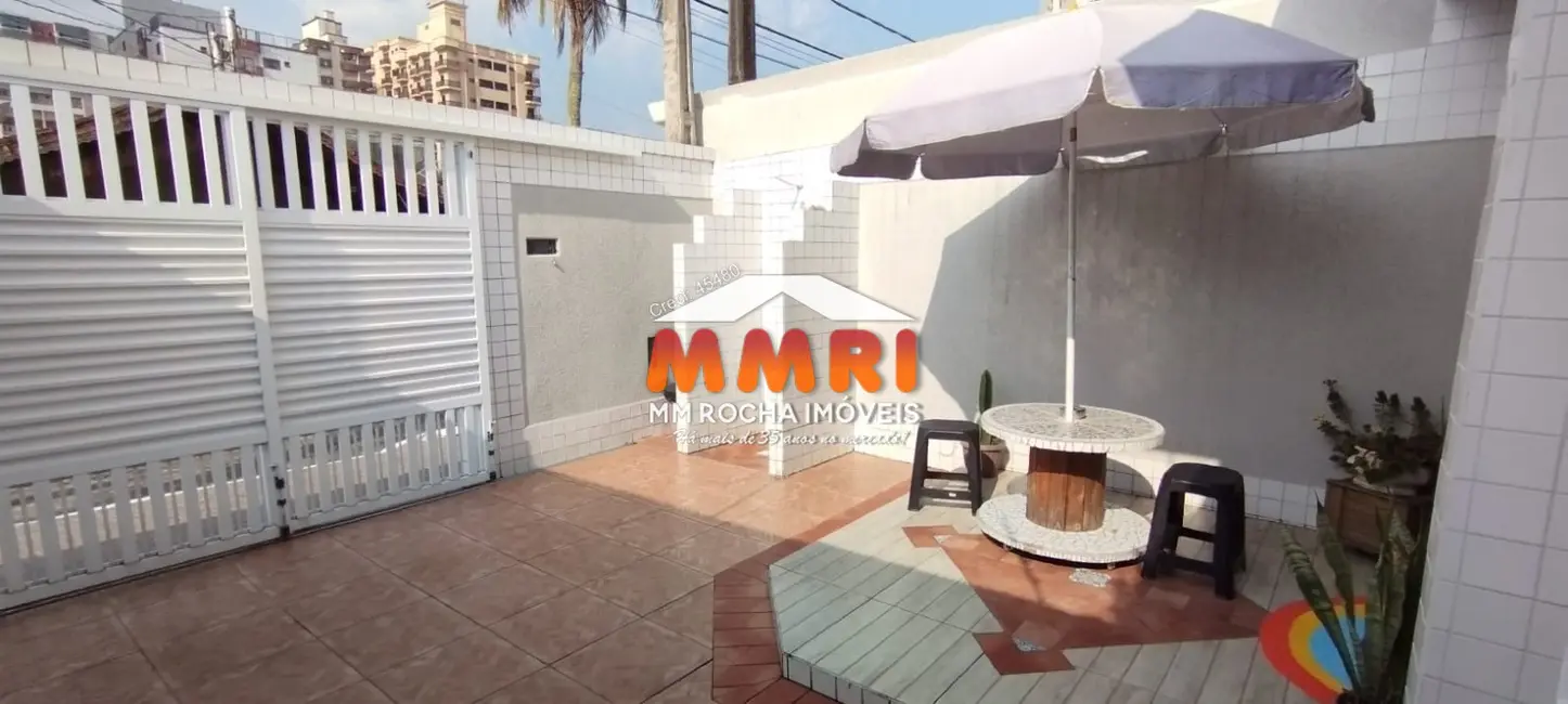 Foto 1 de Casa com 2 quartos à venda, 135m2 em Ocian, Praia Grande - SP