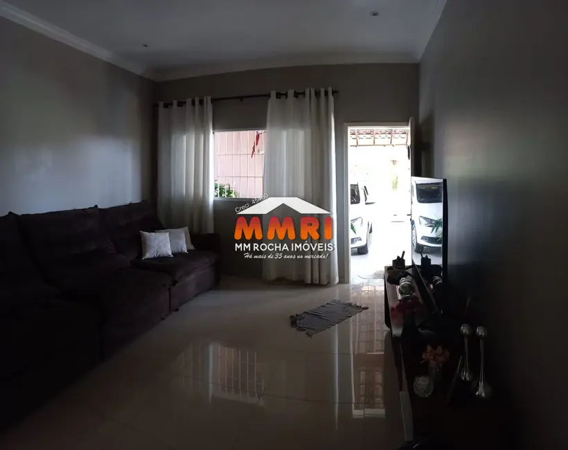 Foto 3 de Casa com 4 quartos à venda, 260m2 em Itanhaem - SP