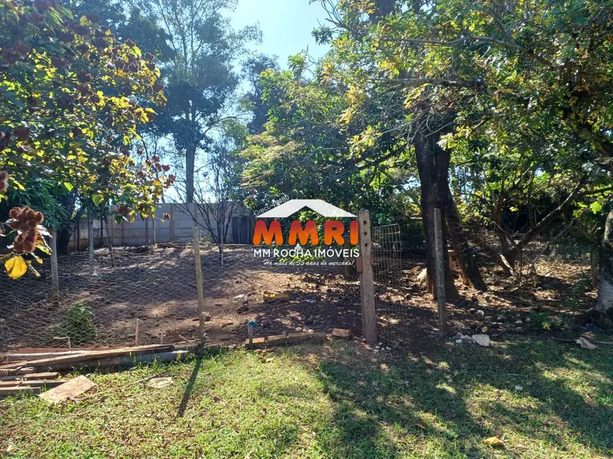 Foto 3 de Terreno / Lote à venda, 250m2 em Aracoiaba Da Serra - SP